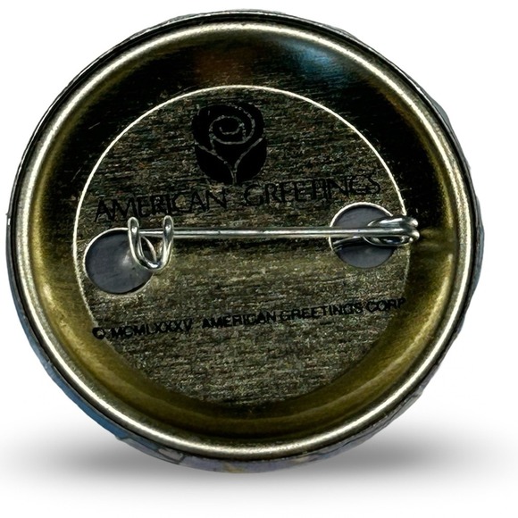 American Greetings Vintage Mr. Weekend Pinback Badge 1-3/4" 80s Advertising 1985 - Picture 2 of 2